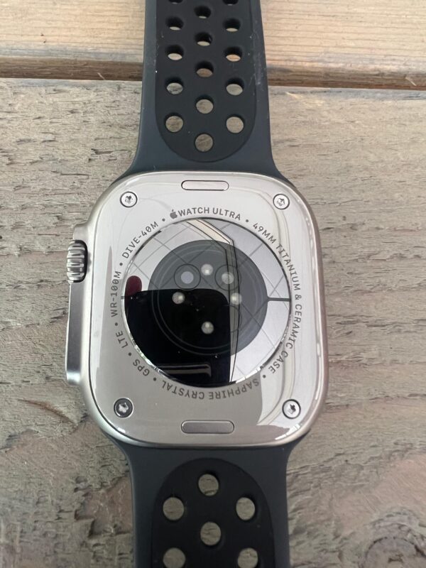 Apple Watch Ultra 2 – Naturel Titanium (Marge)